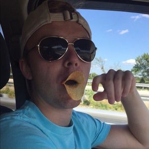 Meet your Posher, Cameron